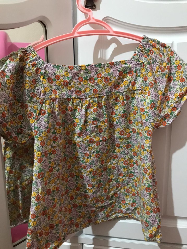 Çiçek Desenli Düğmeli kız çocuk Bluz - Görsel 3