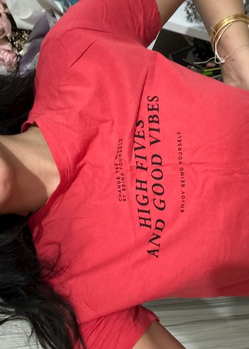 Kırmızı Baskılı Tişört, Kısa Kollu - Görsel 3