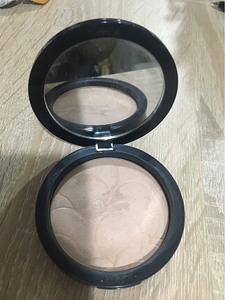 Maybelline Press pudra
