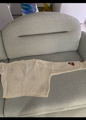 Crop Nakışlı V Yaka Kısa Beyaz Hırka - Görsel 3