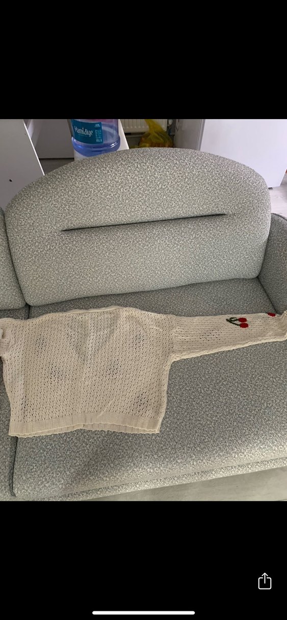 Crop Nakışlı V Yaka Kısa Beyaz Hırka - Görsel 3