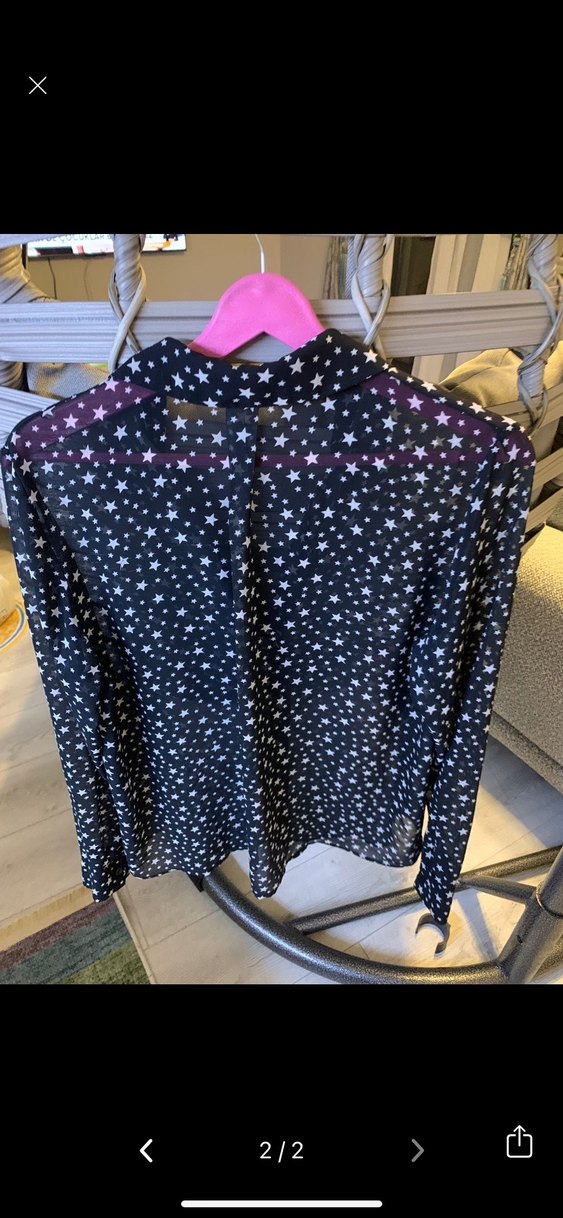 Koton marka Şifon Yıldız Desenli Siyah V Yaka Gömlek - Görsel 2