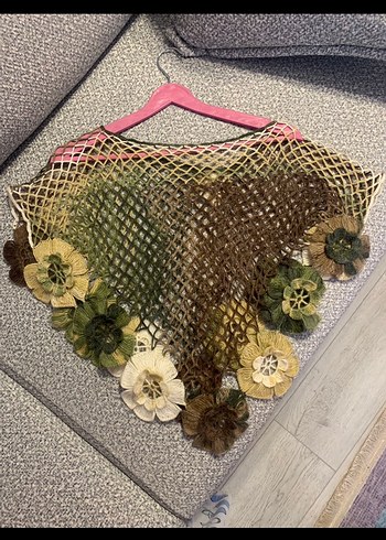 Çiçekli Örgü Kadın Panço - Görsel 2