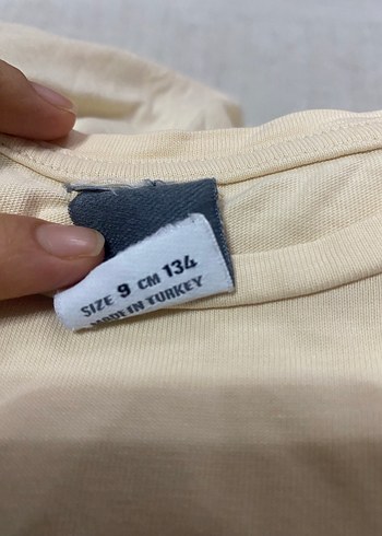 Bej Kısa Kollu Kız çocuk bluz batik desenli şort - Görsel 4