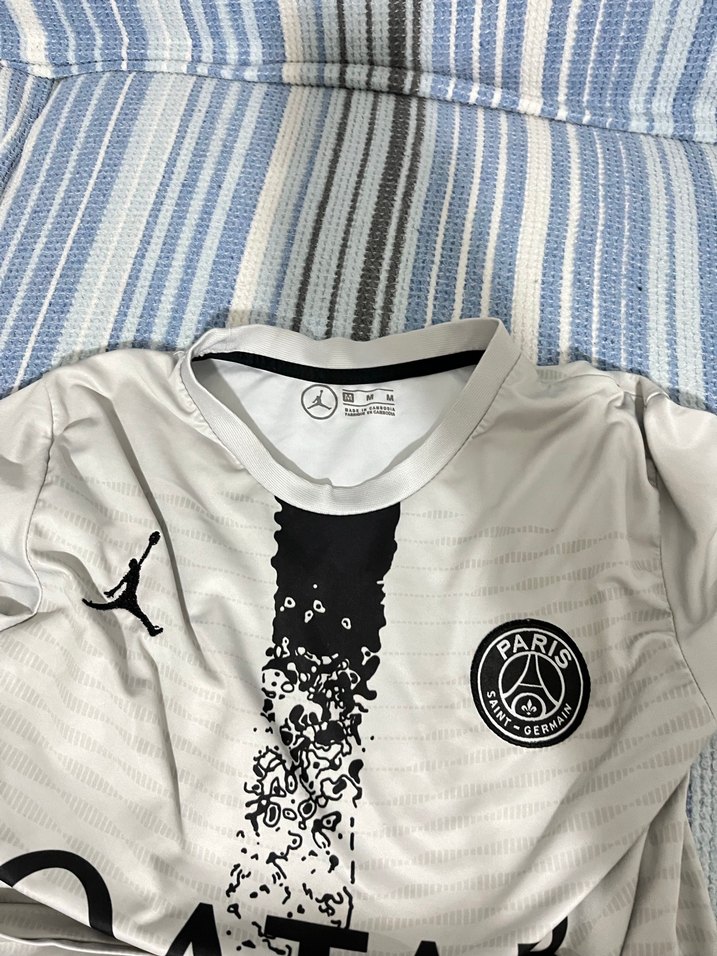 Gri Kısa Kollu Baskılı Forma - Görsel 2