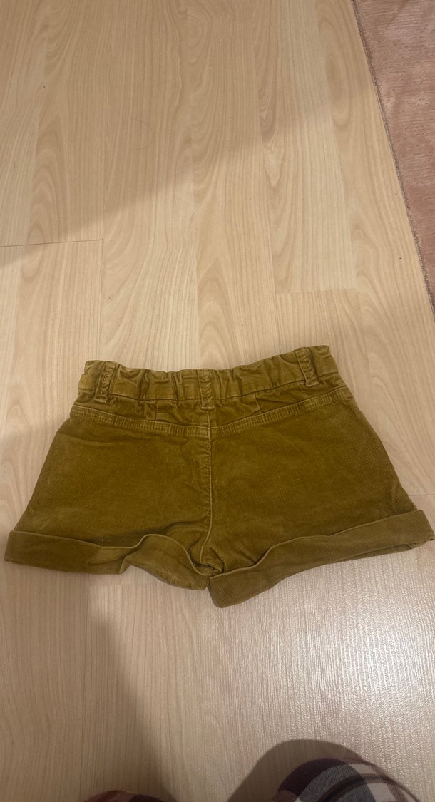 Kız Çocuk Hardal Süet Düğmeli Şort - Görsel 3