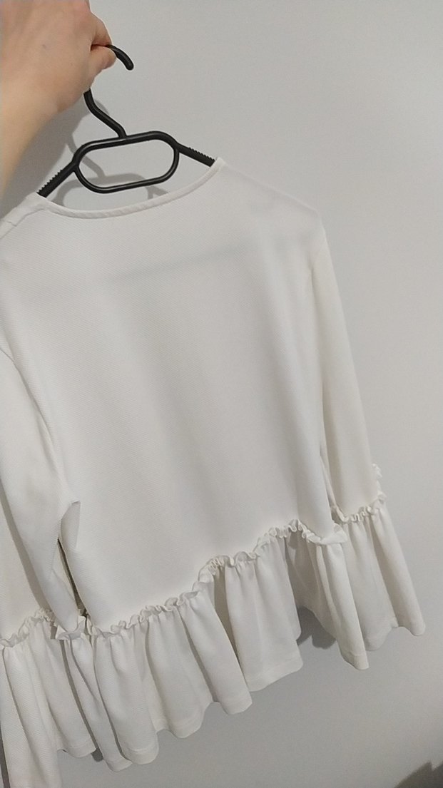 Beyaz Fırfırlı Pamuklu Kadın Bluz - Görsel 2