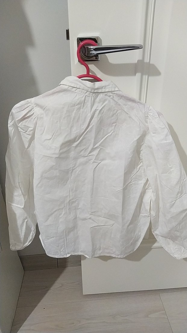 Beyaz Düğmeli Keten Kadın Gömlek - Görsel 2