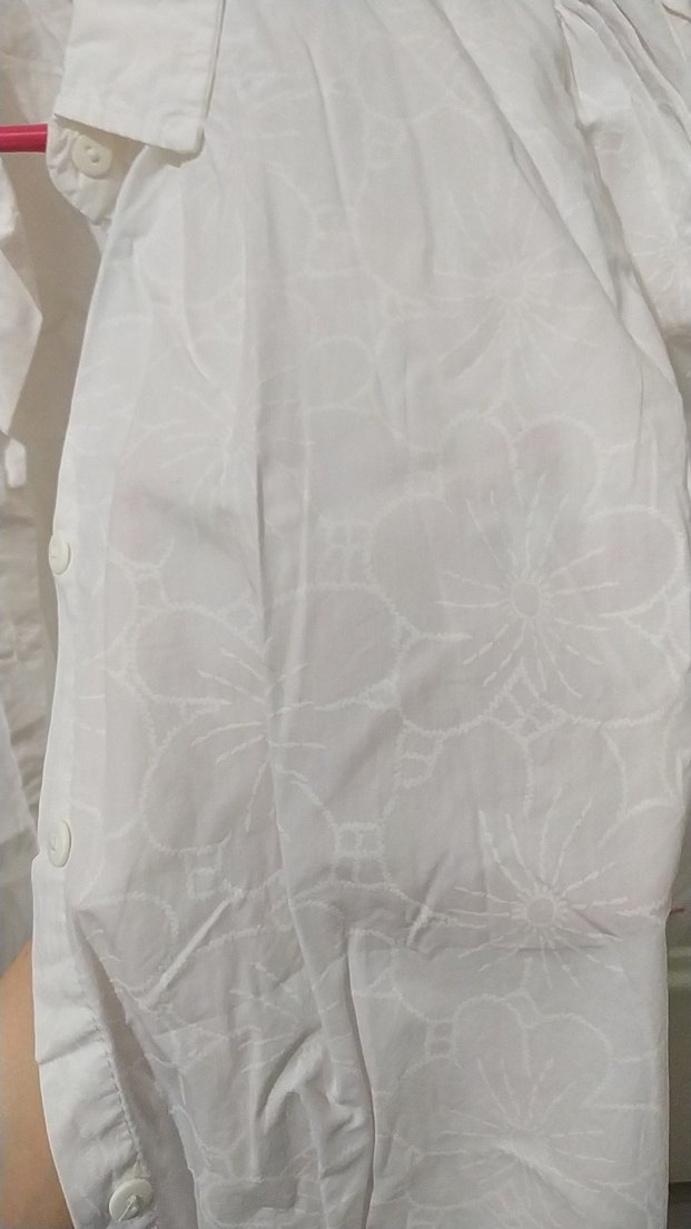 Beyaz Düğmeli Keten Kadın Gömlek - Görsel 3