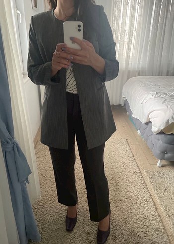 Gri Pliseli Uzun Ceket - Görsel 9