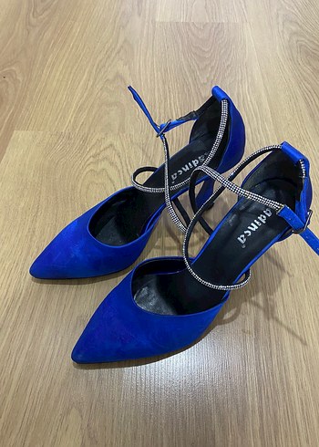Mavi Süet Stiletto Topuklu Kadın Ayakkabı