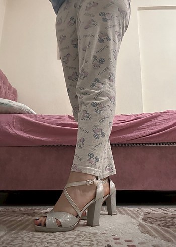 Şık Topuklu Ayakkabı  Özel Günlere Uygun - Görsel 2