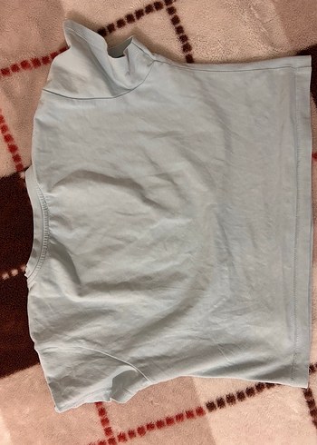 V yaka mavi crop - Görsel 2