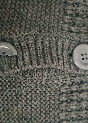 Gri Örgü Kız Hırka Nakışlı - Görsel 3