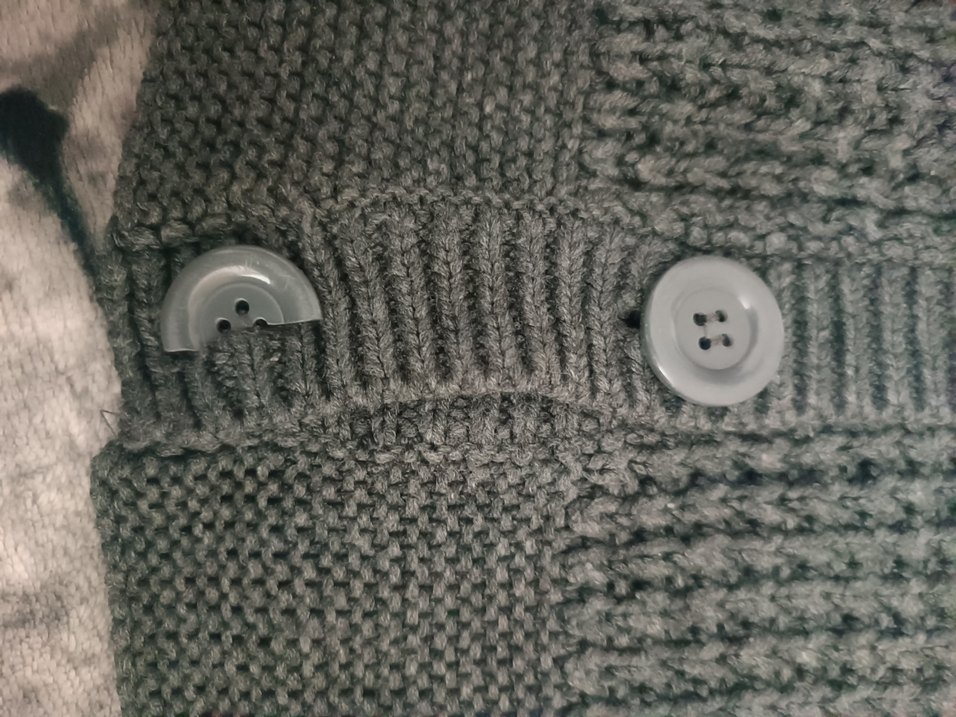 Gri Örgü Kız Hırka Nakışlı - Görsel 3