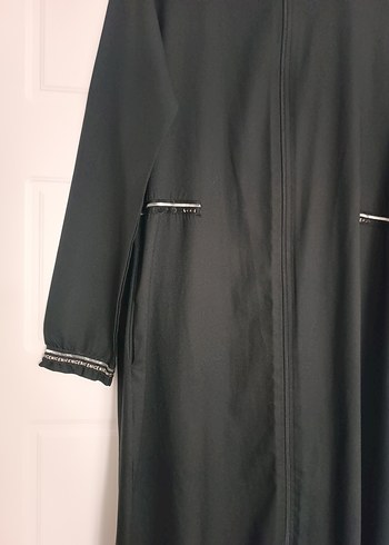 Uzun Siyah Fermuarlı Kadın Ferace - Görsel 3