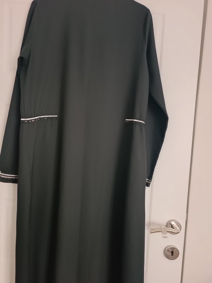 Uzun Siyah Fermuarlı Kadın Ferace - Görsel 2