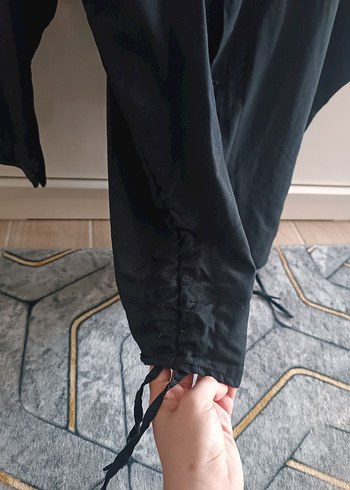 Siyah Düğmeli Uzun Kollu Gömlek - Görsel 4