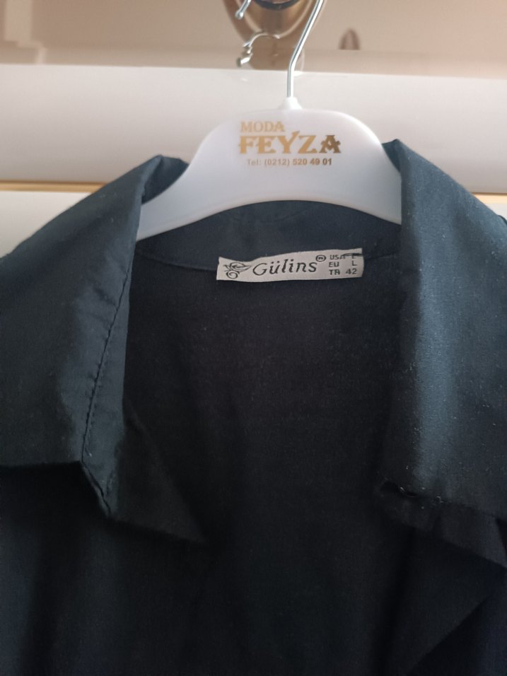 Siyah Düğmeli Uzun Kollu Gömlek - Görsel 2