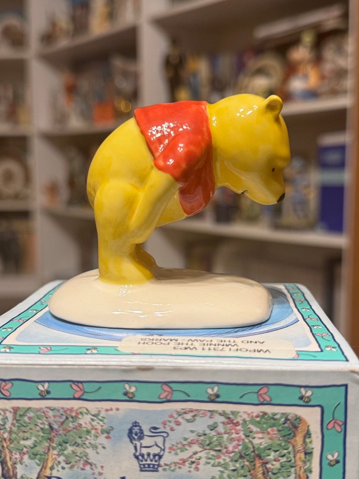 Royal Doulton x Disney Winnie the Pooh Biblo - Görsel 3