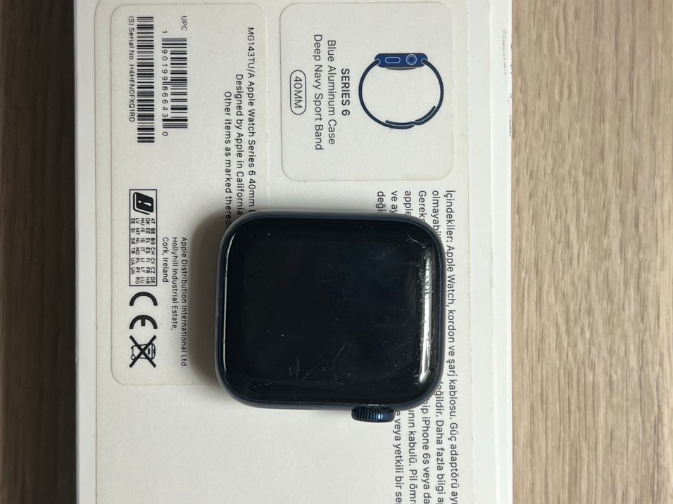 Apple Watch Series 6 40mm Lacivert Alüminyum Kasa - Görsel 2