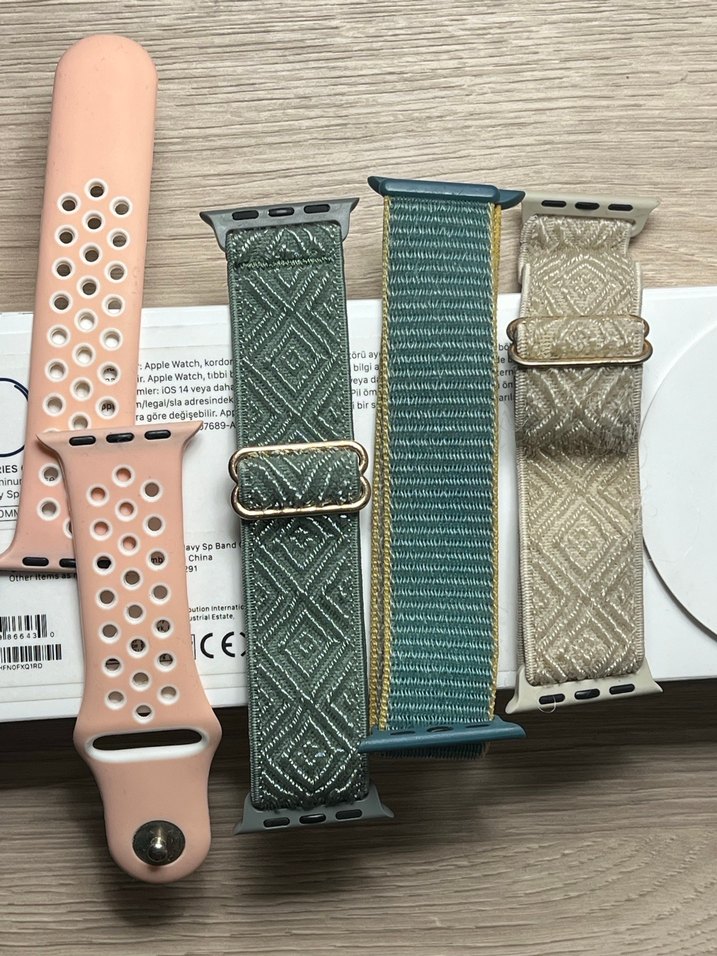 Apple Watch Series 6 40mm Lacivert Alüminyum Kasa - Görsel 4