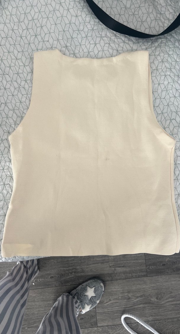 Dantel İşlemeli Beyaz Kolsuz Mini Bluz - Görsel 2