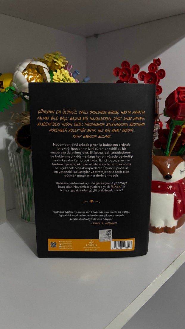 November'ı Avlamak - Adriana Mather - Görsel 3