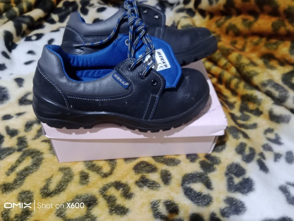 KOCAELİ GÖLCÜK TE PROFOSYONEL İŞ AYAKKABİ.... - Görsel 2