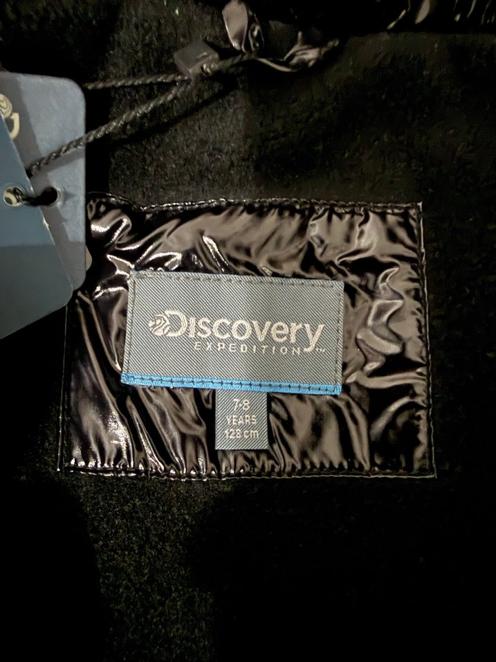 Siyah Parlak Kapüşonlu Erkek Çocuk Mont - Görsel 2