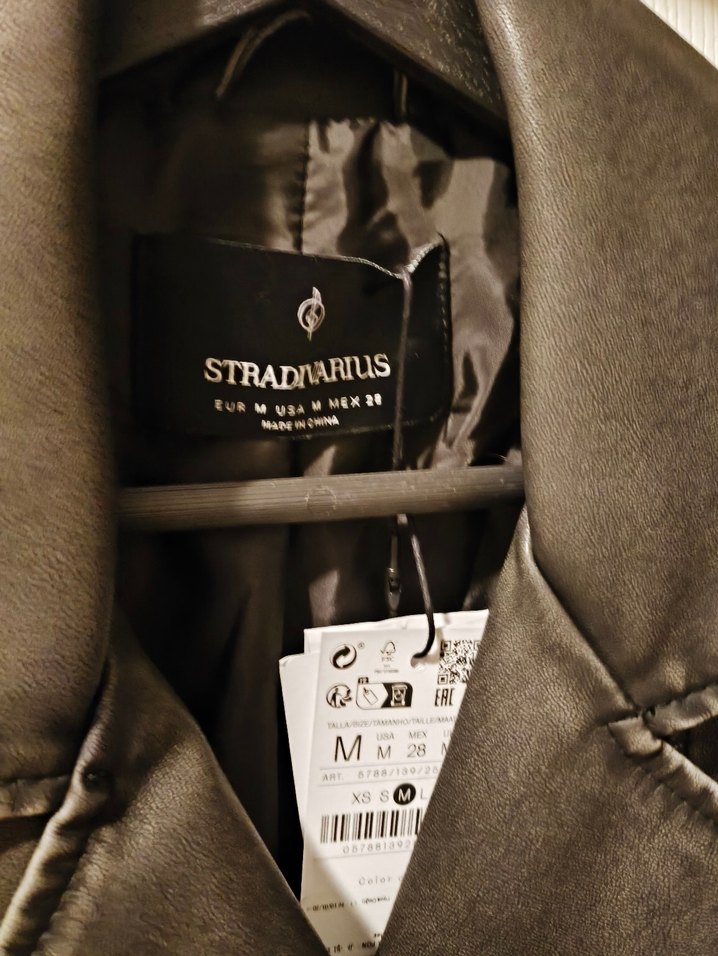 Siyah Deri Biker Ceket, Tokalı, Strappy Kollu - Görsel 2