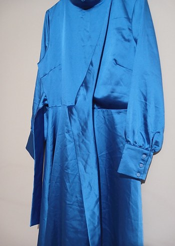 Uzun Kollu Mavi Saten Uzun Elbise - Görsel 4