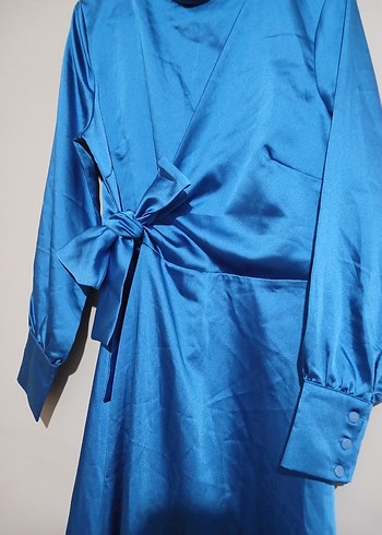 Uzun Kollu Mavi Saten Uzun Elbise - Görsel 3