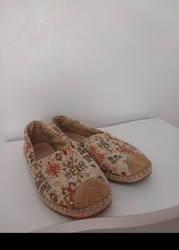 Nakışlı ve Boncuk Detaylı Bej Kadın Espadril - Görsel 2