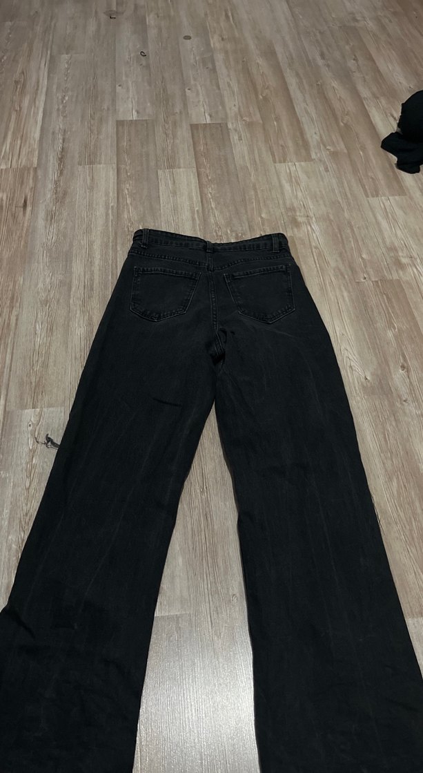 Siyah Yırtık Kot Pantolon - Görsel 2