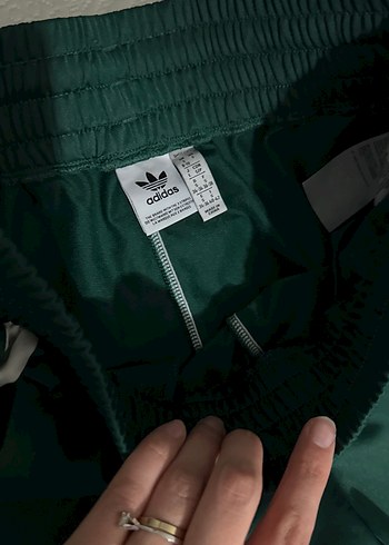 Düğmeli Koyu Yeşil Kadın Eşofman Altı - Görsel 3