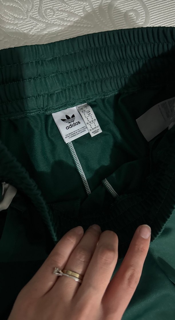 Düğmeli Koyu Yeşil Kadın Eşofman Altı - Görsel 3