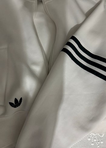 Kadın Beyaz Fermuarlı Kısa Sweatshirt - Görsel 2