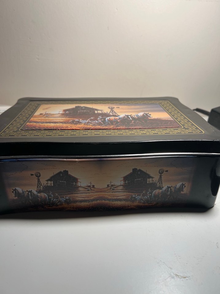 Vintage tablolu teneke kutu - Görsel 2