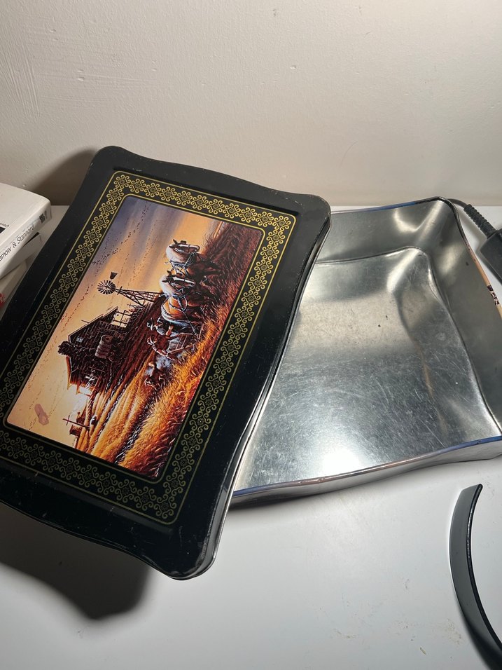 Vintage tablolu teneke kutu - Görsel 3