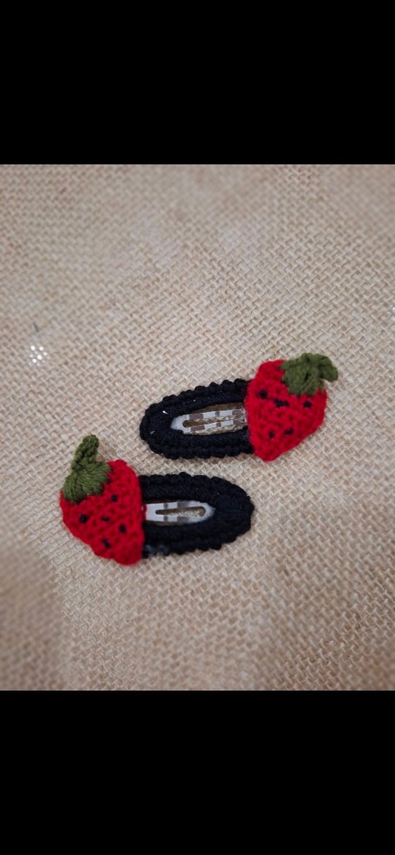 Nakışlı Turuncu Örgü Çocuk Toka Seti - Görsel 4