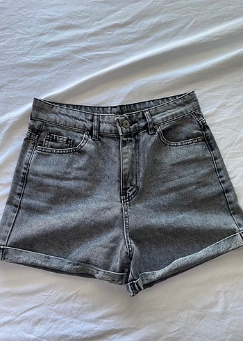 Gri Mini Kadın Denim Şort - Görsel 2