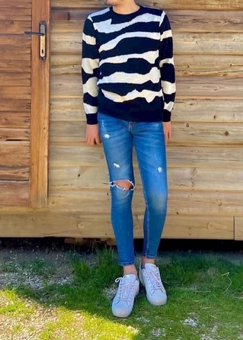 Kadın Mavi Yırtık Detaylı Midi Boy Kot Pantolon - Görsel 3