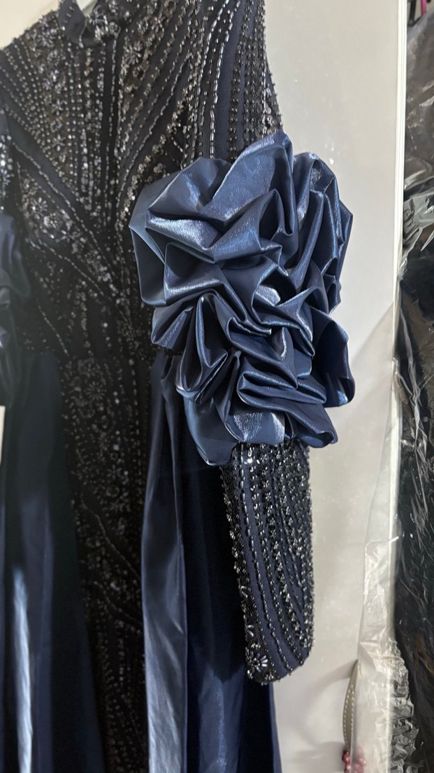 Lacivert Drapeli Uzun Kollu Kadın Abiye Elbise - Görsel 3