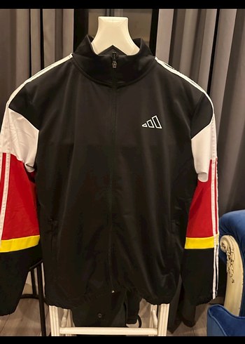 Adidas m