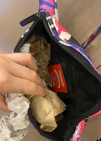 Orjinal sprayground bel çantası - Görsel 8