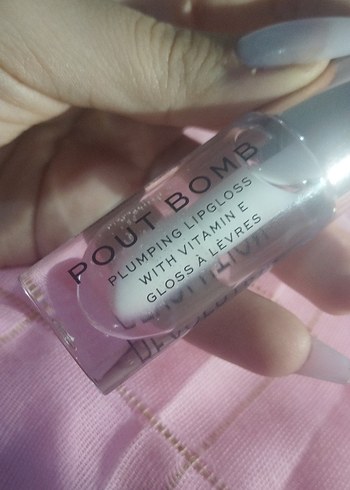 revolution plumping Lip Gloss - Görsel 2