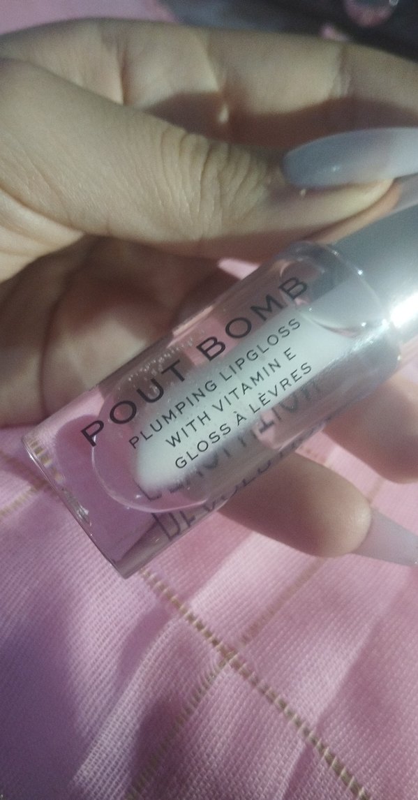 revolution plumping Lip Gloss - Görsel 2