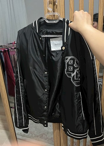Bershka s