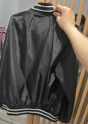 Siyah Düğmeli Kadın Bomber Ceket - Görsel 5